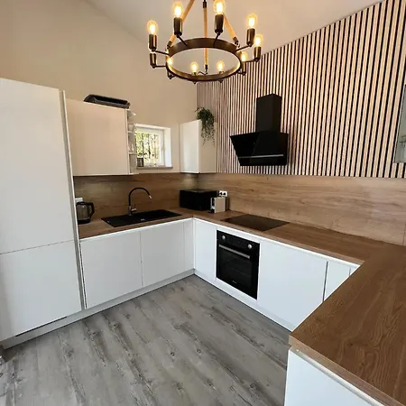 فيلة Four-bedroom Seafront In