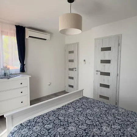Vila Four-bedroom Seafront In *