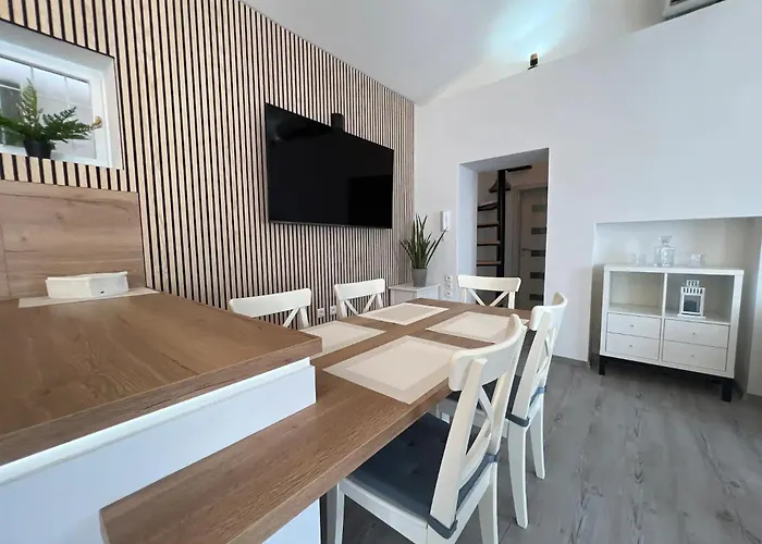 Four-bedroom Seafront In *